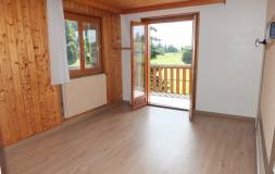 703 LAMOURA : Appartement avec balcon