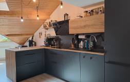M776 LELEX : T2 duplex rénové avec goût au cœur du village