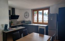 823 MIJOUX : Appartement rénové au cœur du village 