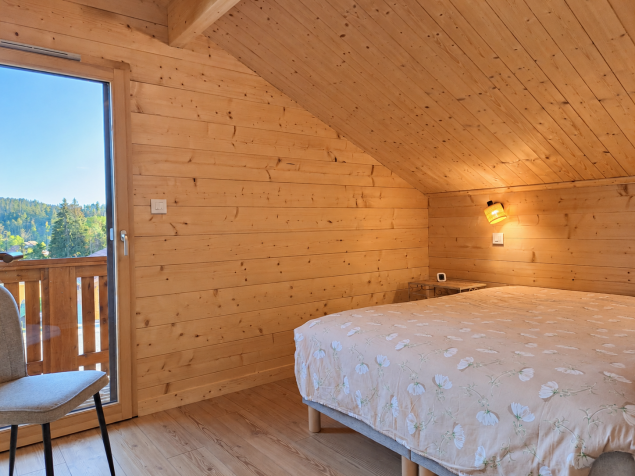 Chambre 1 avec balcon Chambre 1 avec balcon